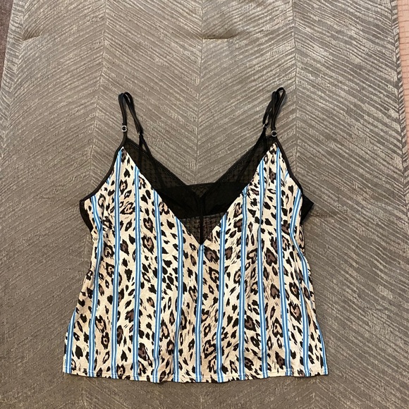 Victoria’ Secret Cheetah Sleep Set - Picture 6 of 6